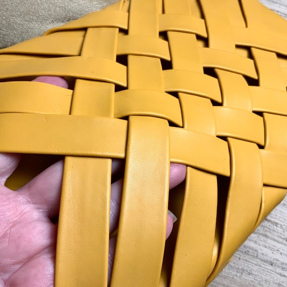 Stunning CLUTCH / SHOULDER BAGS ❤️NWT TWO HANDBAGS BLACK & MUSTARD CHAIN STRAP - Picture 10 of 15